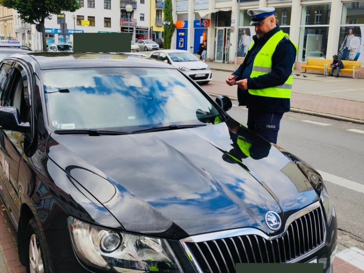 Policjanci przeprowadzili działania ''TAXI''.